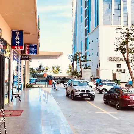 Modern Seaview Apt Next To Walking St & My An Beach Da Nang Exterior photo