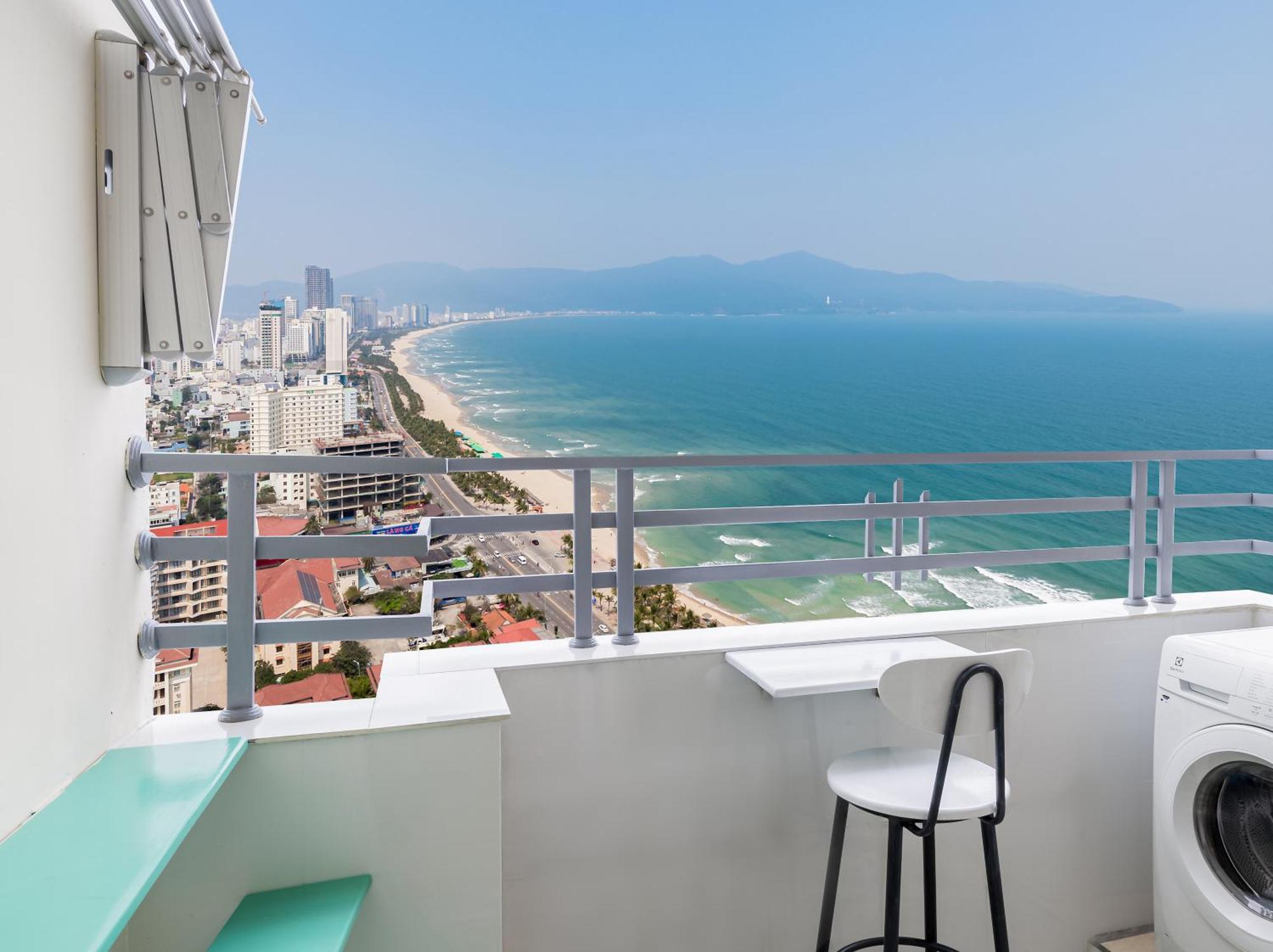 Modern Seaview Next To Walking St & My An Da Nang