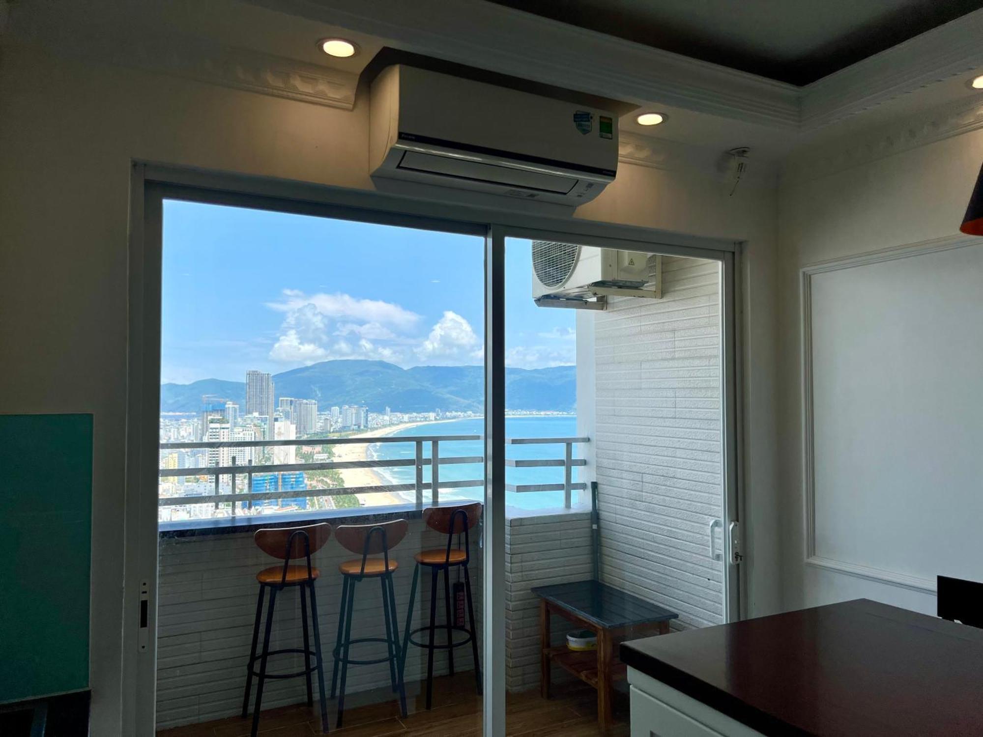 Modern Seaview Next To Walking St & My An Apartment Da Nang
